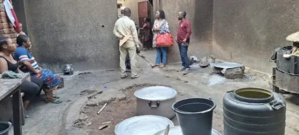 2025-08-01 Bezoek Ange aan Congo - keuken Lubero